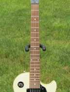 8_epi_les_paul_studio.png