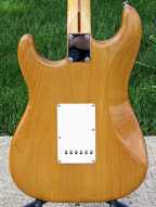 2_fender_strat.jpg
