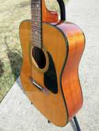 4_fender_acoustic_guitar.jpg